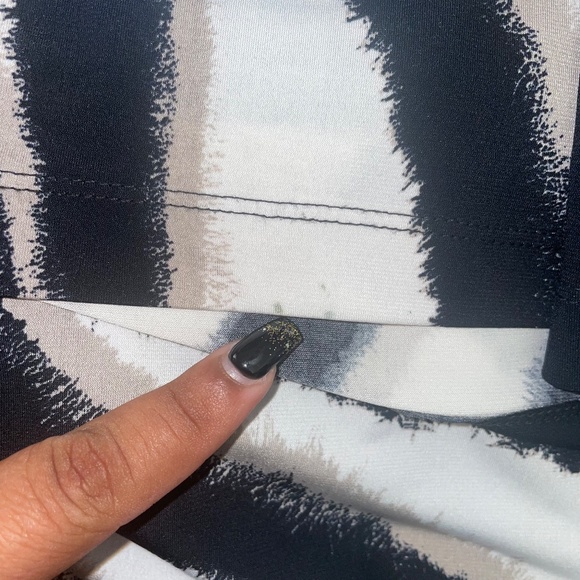 Chicos Knee Length 3/4 Split Sleeve Zebra Print Cold Shoulder Dress Sz 1 US/M8 - Picture 15 of 15